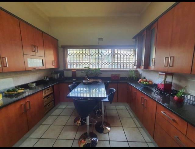 5 BEDROOM HOUSE FOR SALE IN VANDERBIJLPARK SW 2